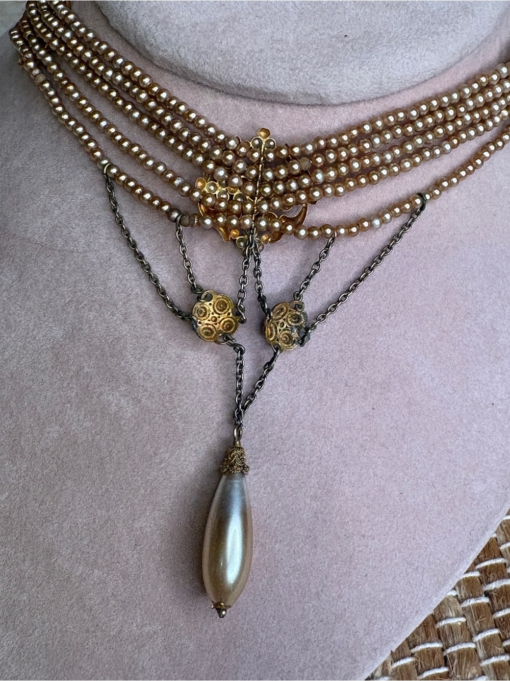 Vintage Edwardian Style 15" Draped Faux Pearl Choker Necklace - Picture 8 of 8